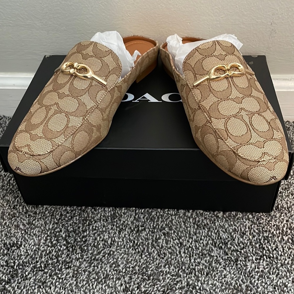 Coach, Sienna Signature Slide, Khaki/Saddle Color, Size 9